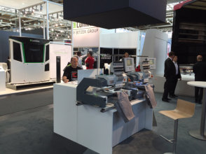 Mobile Stickeinheit auf der IAA Nfz Hannover